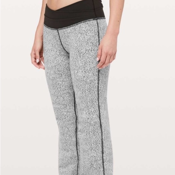 Lululemon Astro Flare Pant - Picture 1 of 13